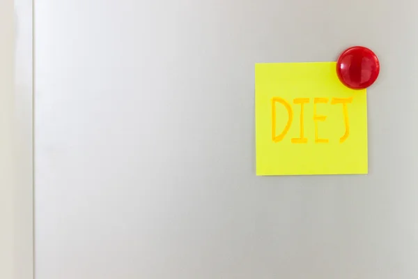 Diet text on post it paper  on refrigerator . — Stock Photo, Image