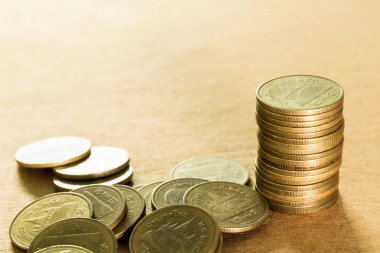 para kavramı kaydetmek Tay sikke yığını .