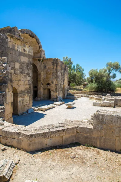 Mosteiro (friário) no Vale de Messara na ilha de Creta, na Grécia. Messara - é a maior planície em Creta Imagem De Stock