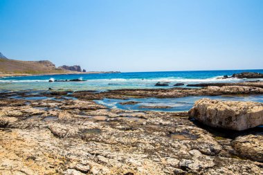 balos plaj. gramvousa Island, Girit greece.magical turkuaz suları, lagünler, saf beyaz kum plajları göster.