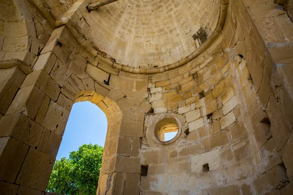 Monastero (convento) nella valle di Messara sull'isola di Creta in Grecia. Messara - è la più grande pianura di Creta Immagini Stock Royalty Free