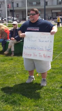 Trump vergi günü protesto