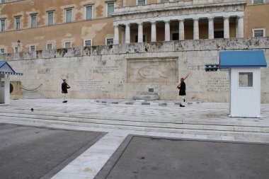 Yunan Parlamentosu'nda korumaların değiştirilmesi