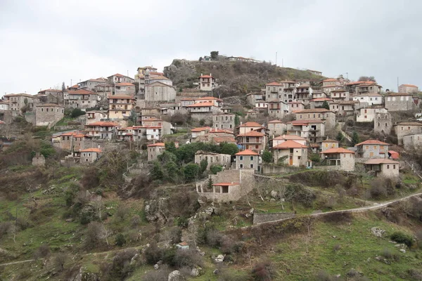 ギリシャの山の町 — ストック写真