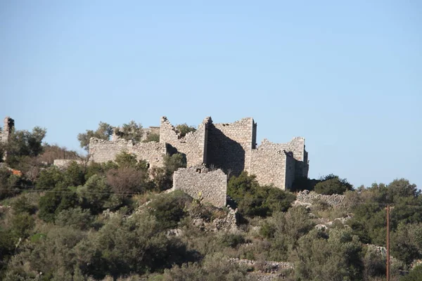 ギリシャの Aeropoli の町で石造りの家します — ストック写真