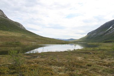 Adaları Kvaloya ve Senja, Norveç, dağlar, göller, Fiyordlar
