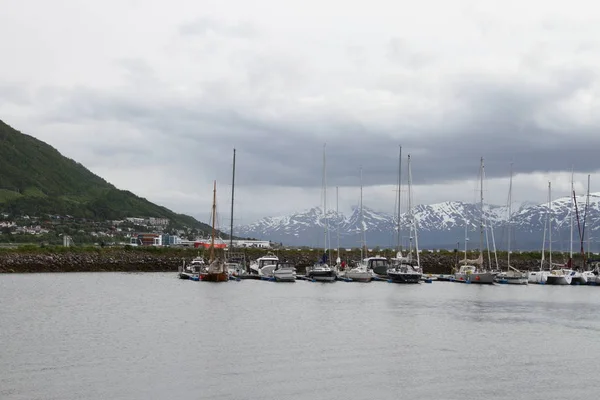 Ciudad Tromso Noruega Vista Montañas Edificios Iglesias Fiordos — Foto de Stock