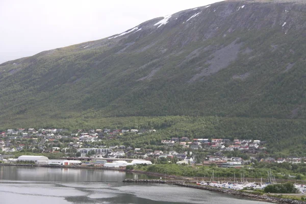 Ciudad Tromso Noruega Vista Montañas Edificios Iglesias Fiordos — Foto de Stock