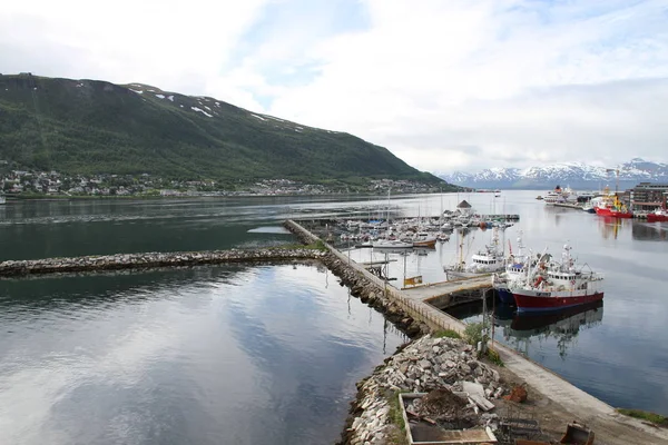 Ciudad Tromso Noruega Vista Montañas Edificios Iglesias Fiordos — Foto de Stock