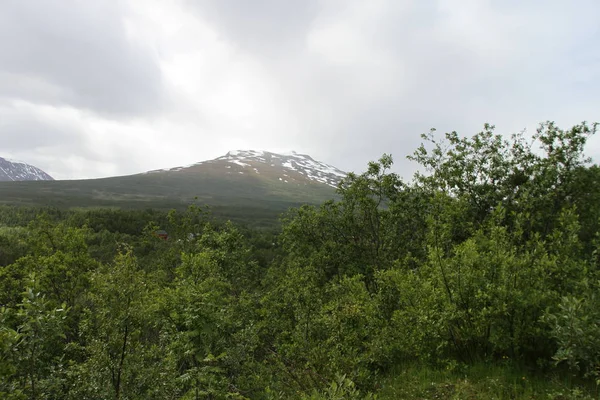 Lyngen 阿尔卑斯 山脉和峡湾 — 图库照片