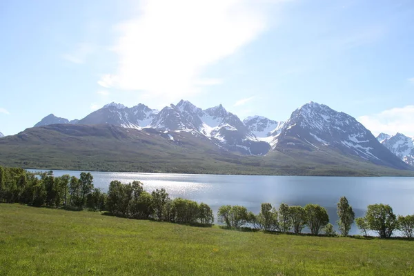 Lyngen Alpen Noorwegen Bergen Fjorden — Stockfoto