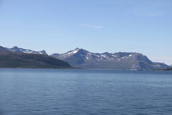 Острова Квалоя Сеня Норвегия Горы Озера Фьорды — стоковое фото