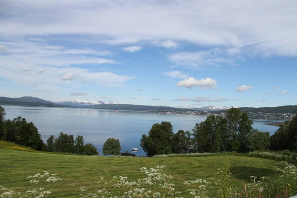 Islas Kvaloya Senja Noruega Montañas Lagos Fiordos —  Fotos de Stock