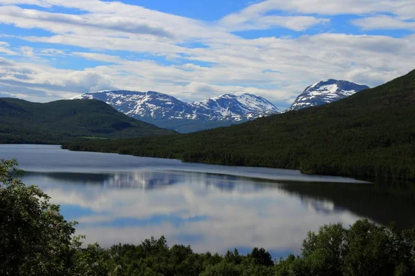 Eilanden Van Kvaloya Senja Noorwegen Bergen Meren Fjorden — Stockfoto