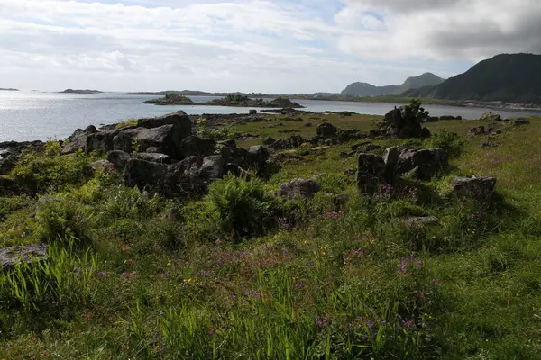 Félsziget Lofoten Norvégia Hegyek Tavak Fjordok — Stock Fotó