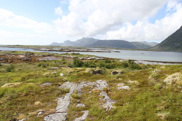 Península Lofoten Noruega Montanhas Lagos Fiordes — Fotografia de Stock