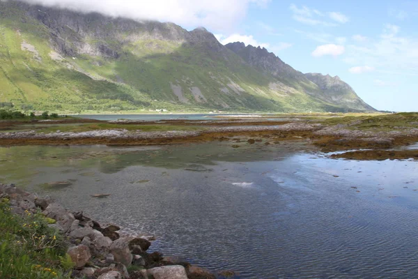 Península Lofoten Noruega Montanhas Lagos Fiordes — Fotografia de Stock