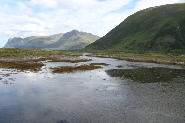 Península Lofoten Noruega Montanhas Lagos Fiordes — Fotografia de Stock