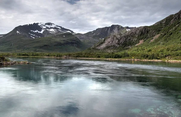 Прибуття Півострова Норвегії Гір Озер Фіорди — стокове фото