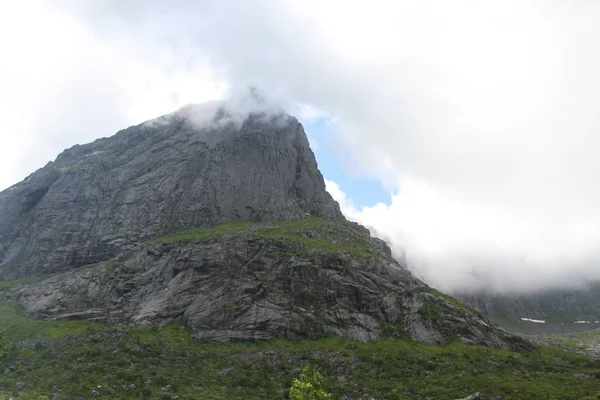 Félsziget Lofoten Norvégia Hegyek Tavak Fjordok — Stock Fotó