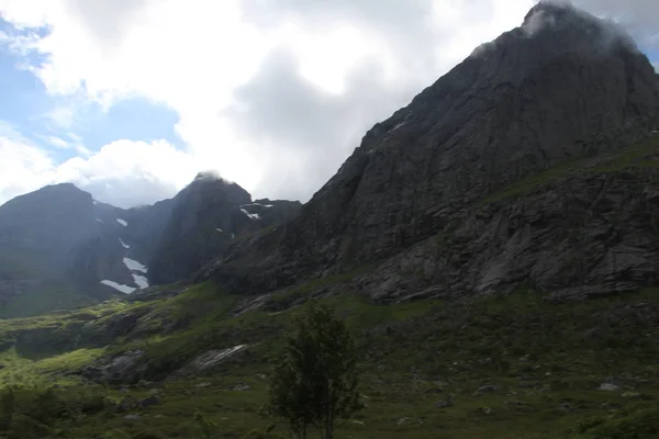 Félsziget Lofoten Norvégia Hegyek Tavak Fjordok — Stock Fotó