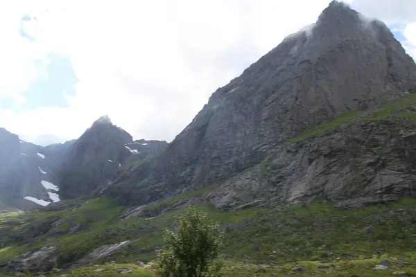 Félsziget Lofoten Norvégia Hegyek Tavak Fjordok — Stock Fotó