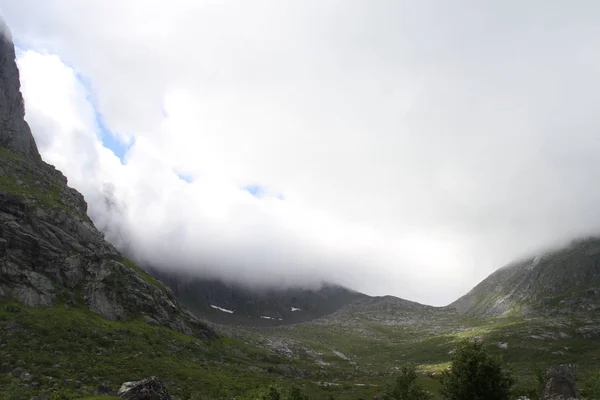 Félsziget Lofoten Norvégia Hegyek Tavak Fjordok — Stock Fotó