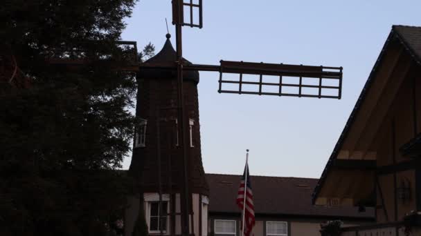 Solvang Kalifornien 2019 Windmühle Solvang Kalifornien — Stockvideo