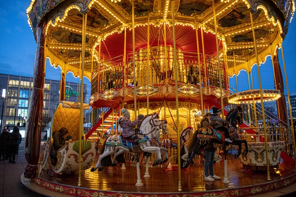 Berlim Alemanha 2019 Estilo Francês Tradicional Vintage Ornamentado Alegre Iluminado — Fotografia de Stock