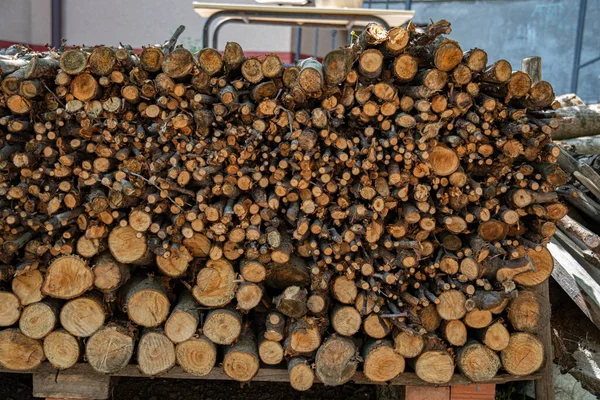 Woodpile Toras Lenha Cortadas Ramos Conceito Tradicional Combustível Rural Texturas — Fotografia de Stock