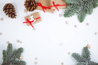 Noel dekorasyon beyaz, mevsim Selam için arka plan olarak kullanılabilir