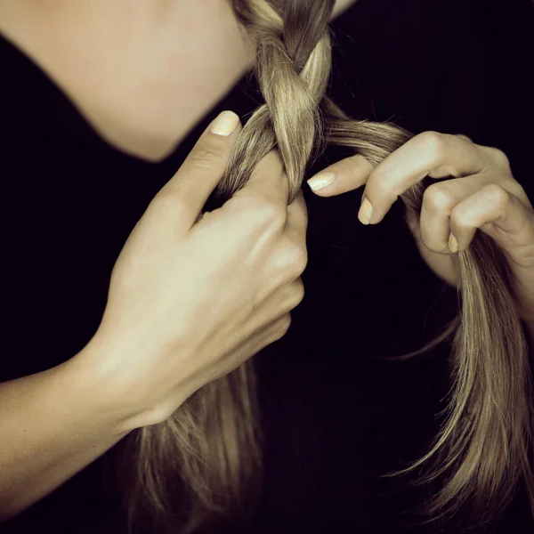 Close Woman Hands Braiding Hair Sensual Look Studio Portrait Beauty — Stock Photo, Image