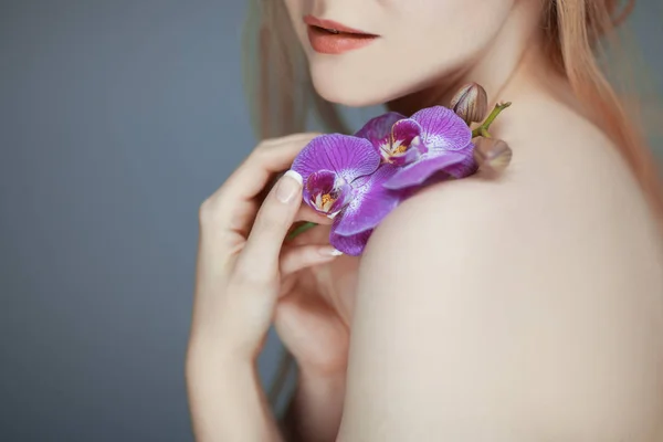 Beautiful Woman Hands Holding Orchid Portrait Beauty Skin Care Concept — Stock Photo, Image