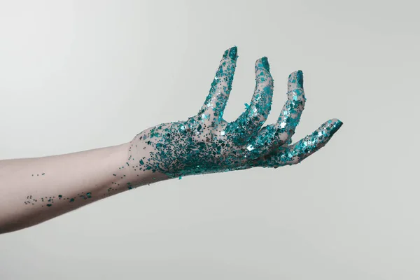 Mãos Mulher Bonita Com Brilho Azul Frente Preto Pode Ser — Fotografia de Stock