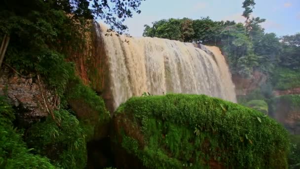 Linda cachoeira Elefante — Vídeo de Stock