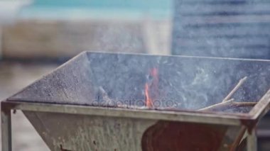 ızgara yangında ahşap sopa yanık 