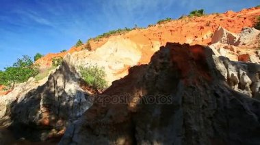 Peri akışı yamaç benekli