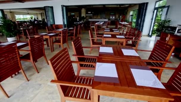 Panorama of empty large restaurant hall — Stock Video