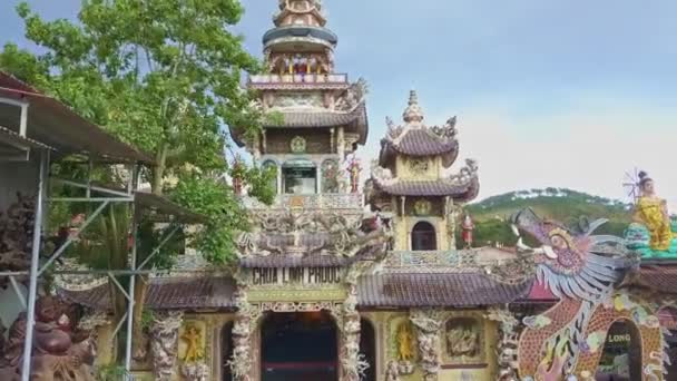 A templomegyüttes között város Pagoda — Stock videók