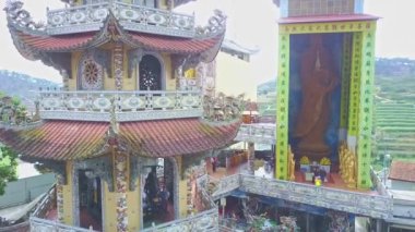 Pagoda tapınak şehir arasında karmaşık
