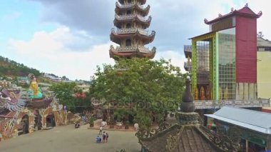 Pagoda tapınak şehir arasında karmaşık