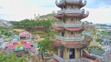 Pagoda tapınak şehir arasında karmaşık