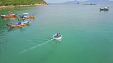 Vietnamca balıkçı balıkçılık tekne yelken 