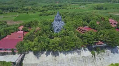 Tapınak karmaşık arasında dini heykeli 