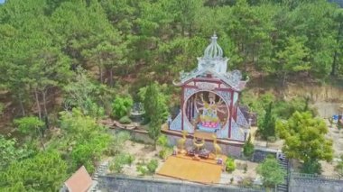 Budist tapınağı manzara karşı