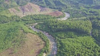 Yayla yatay, uzun dağ nehir