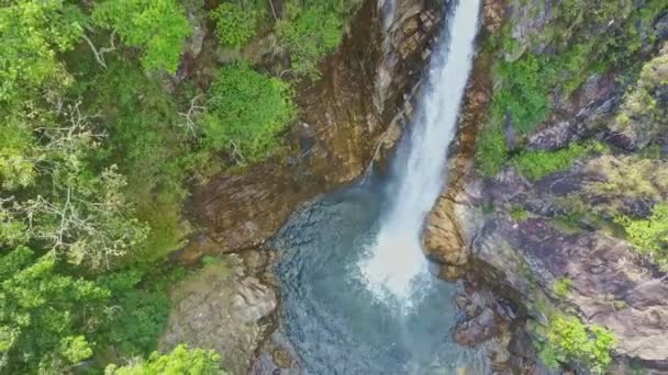 熱帯のジャングルでハイランド Tagu 滝 — ストック動画