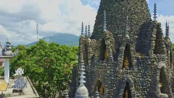 Torre de cono del templo budista — Vídeo de stock