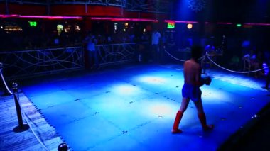 Sporcu mücadele Tay kutusunda önce ilgiliufak yürür