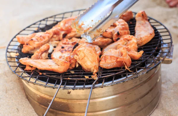 Chicken Wings on Barbecue Grating on Beach — Stock Photo, Image